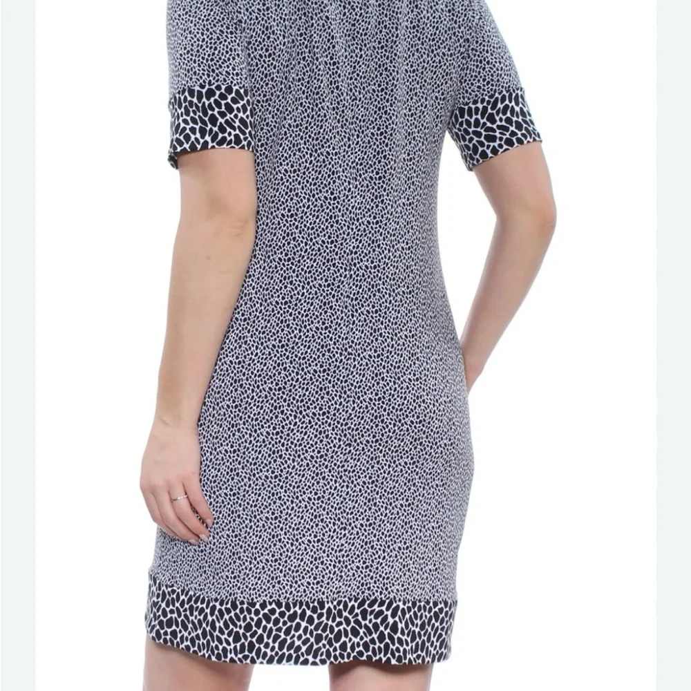 🎉Host Pick🎉Michael Kors Black & White Animal Print Shift - Size large